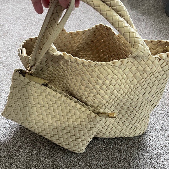 Cream Woven Tote Bag with Pouch - Picture 1 of 4
